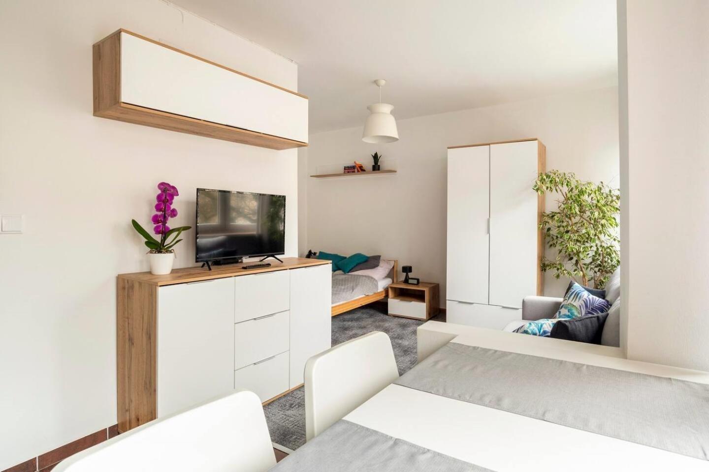 Przytulny I Cichy Apartament Blisko Centrum Warszawa Zewnętrze zdjęcie