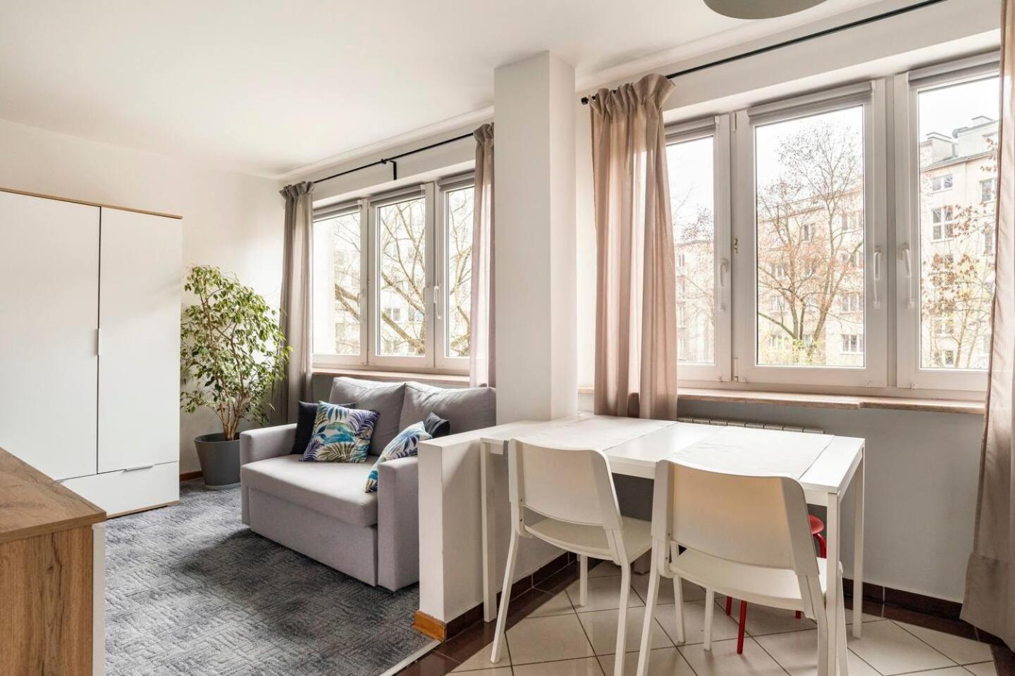 Przytulny I Cichy Apartament Blisko Centrum Warszawa Zewnętrze zdjęcie